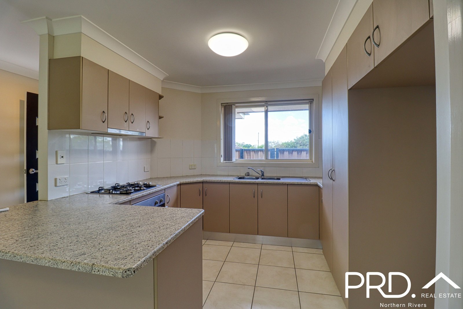 2/9 Cope Street CASINO 2