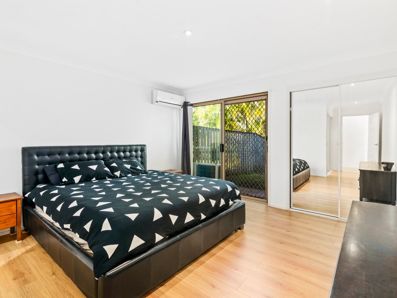 29 Cosmos Court ELANORA 2