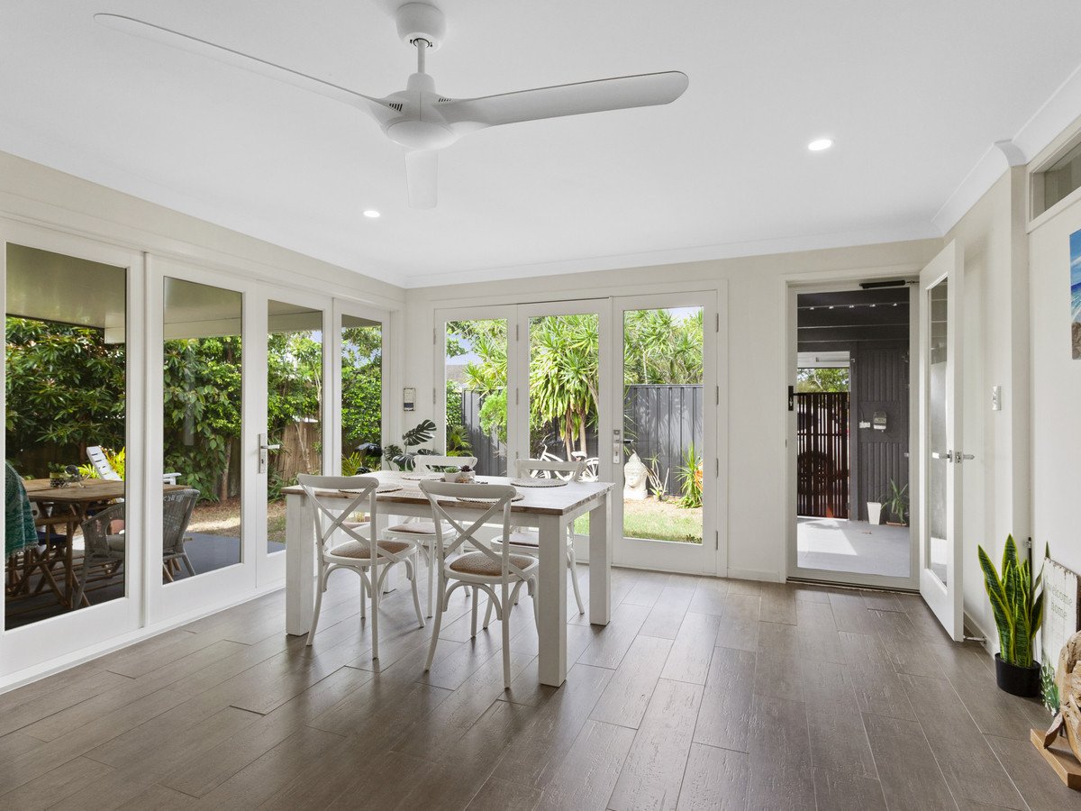 2/9 Crisp Court Miami 4