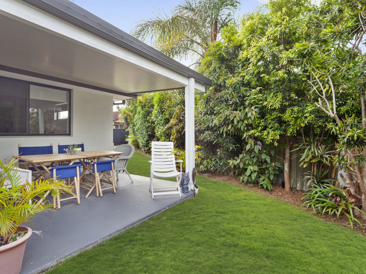 2/9 Crisp Court Miami 11