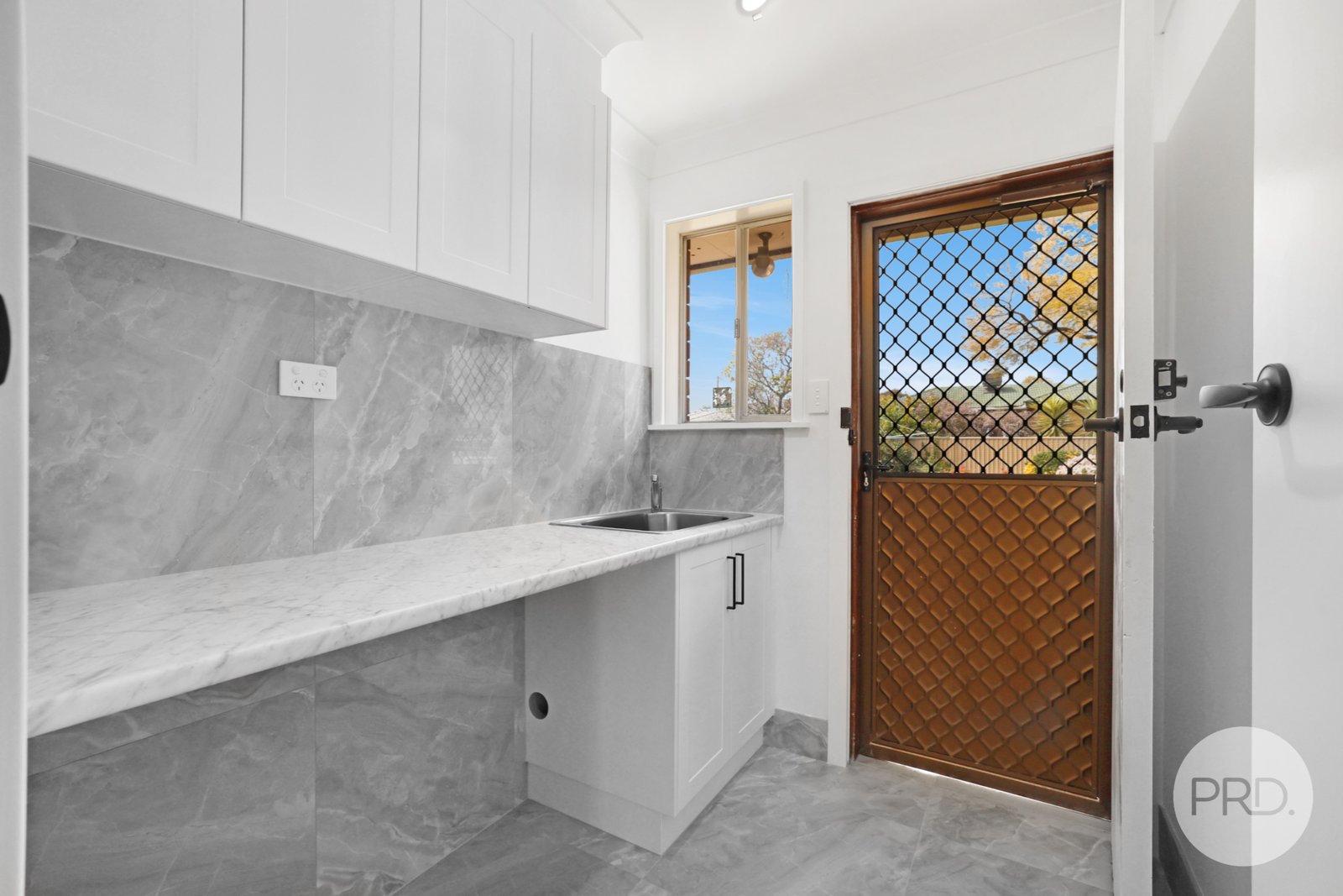 29 Cypress Street TAMWORTH 7