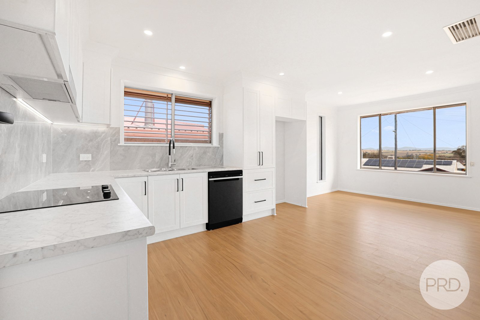 29 Cypress Street TAMWORTH 10