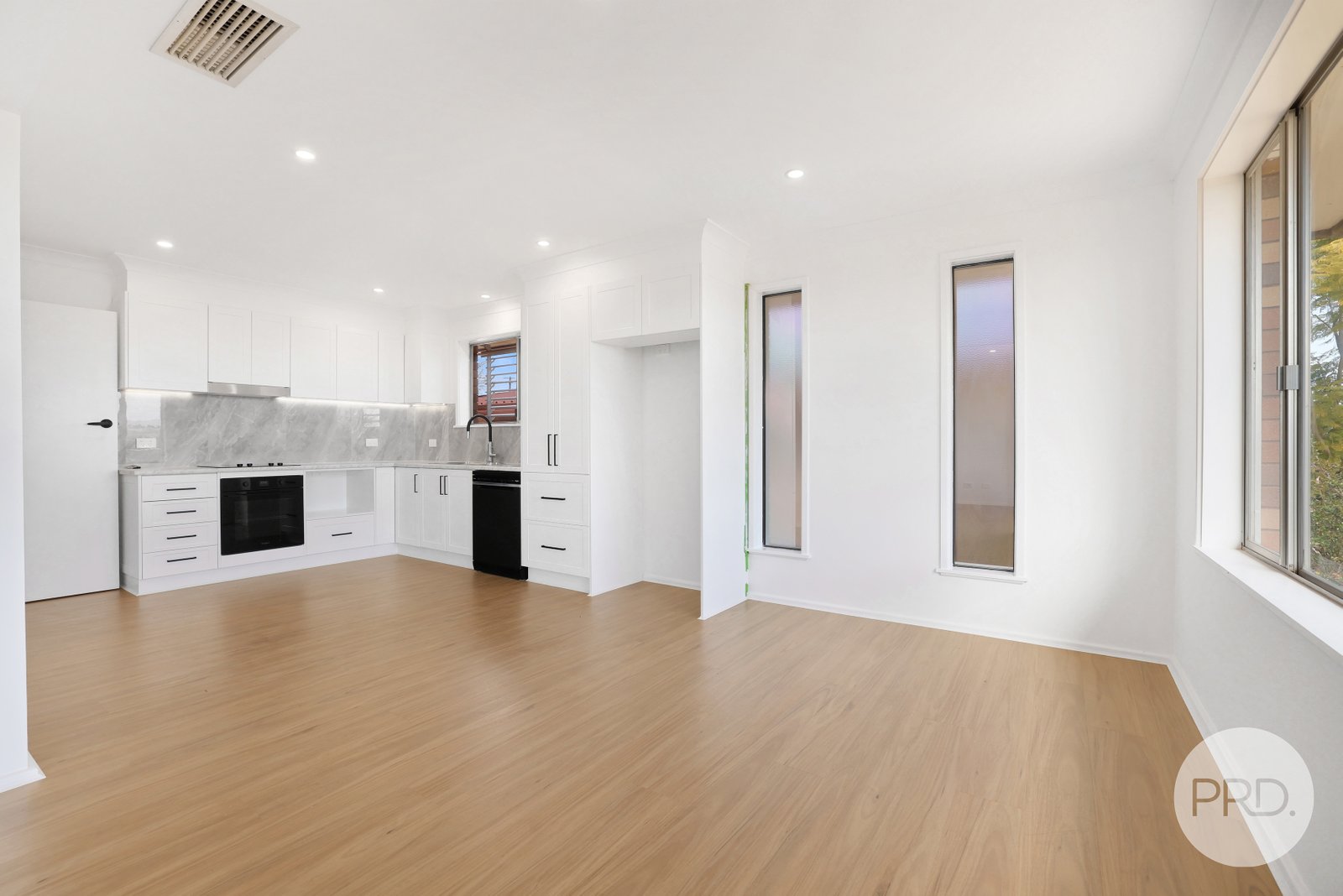 29 Cypress Street TAMWORTH 11