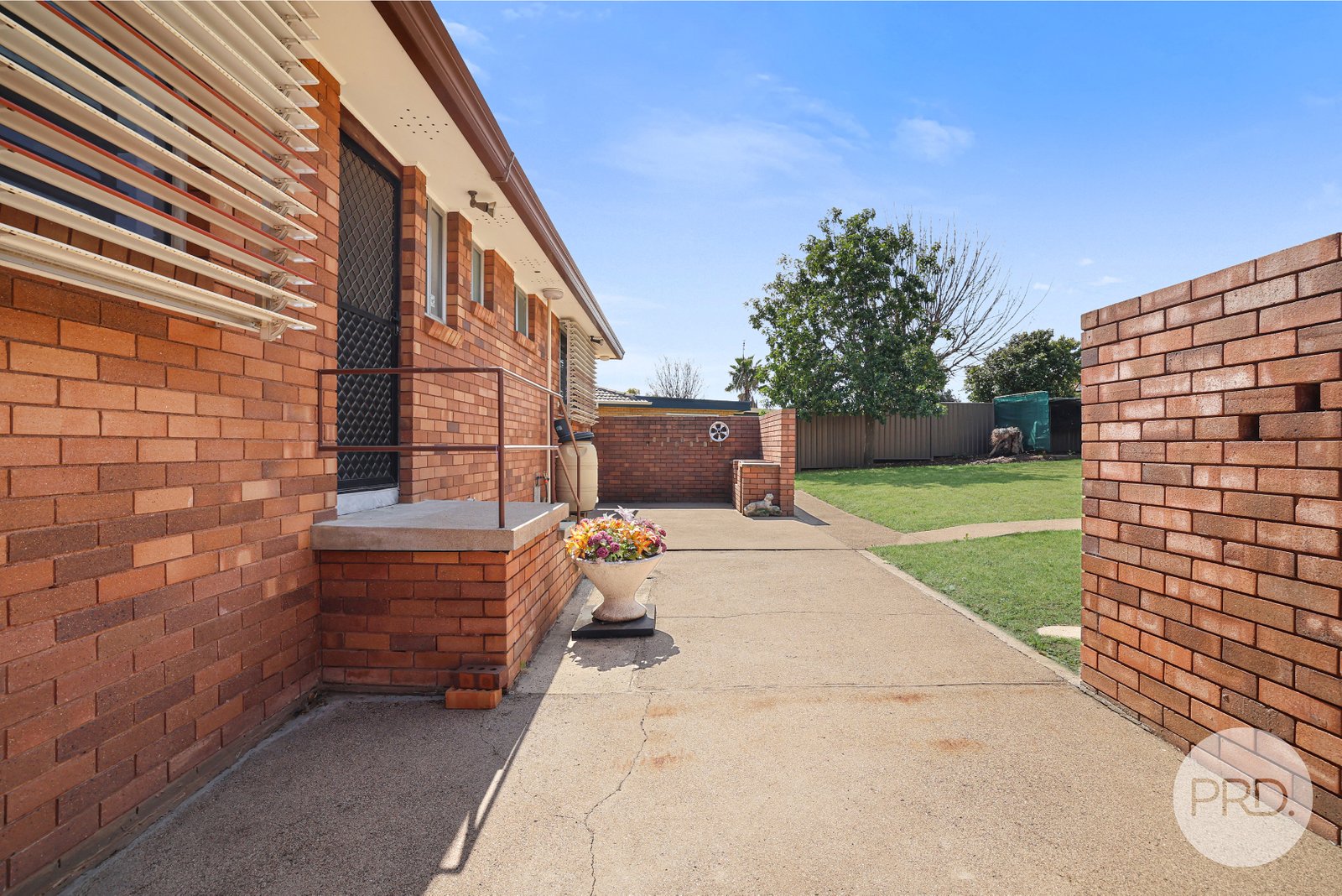29 Cypress Street TAMWORTH 19