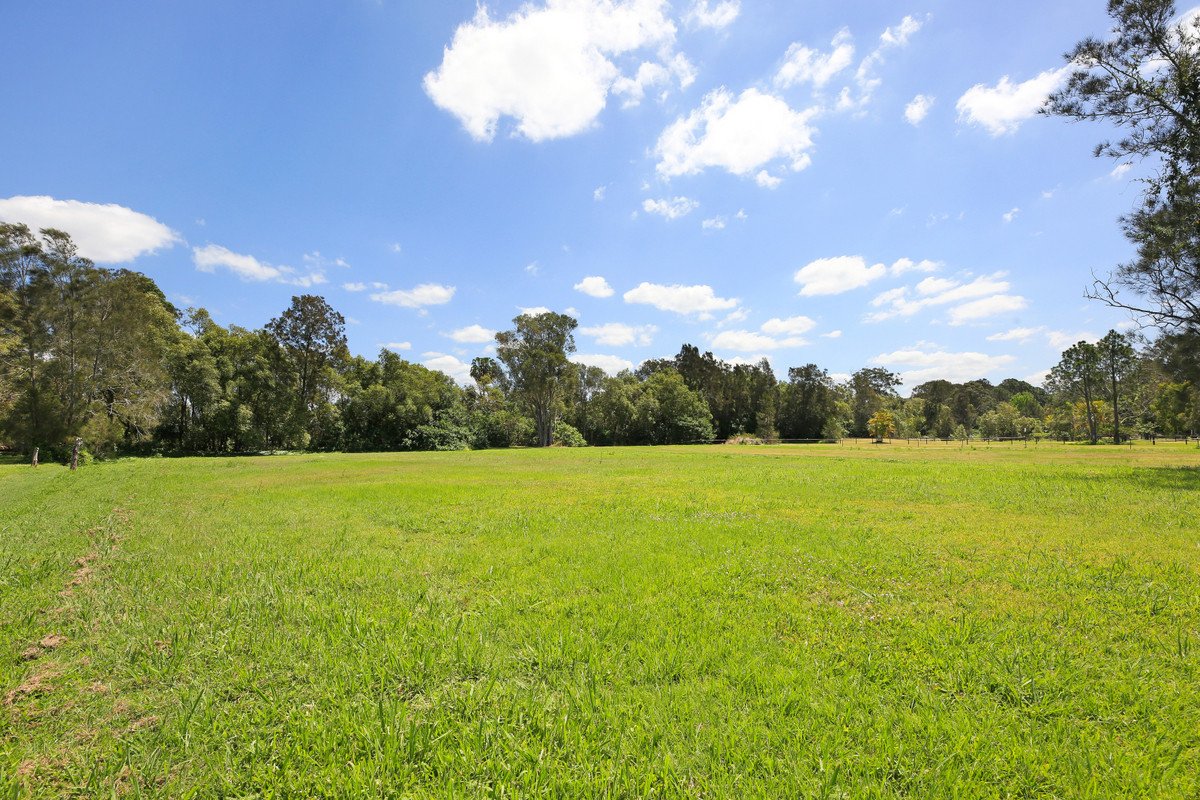 29 Daffodil Street Tallebudgera 24