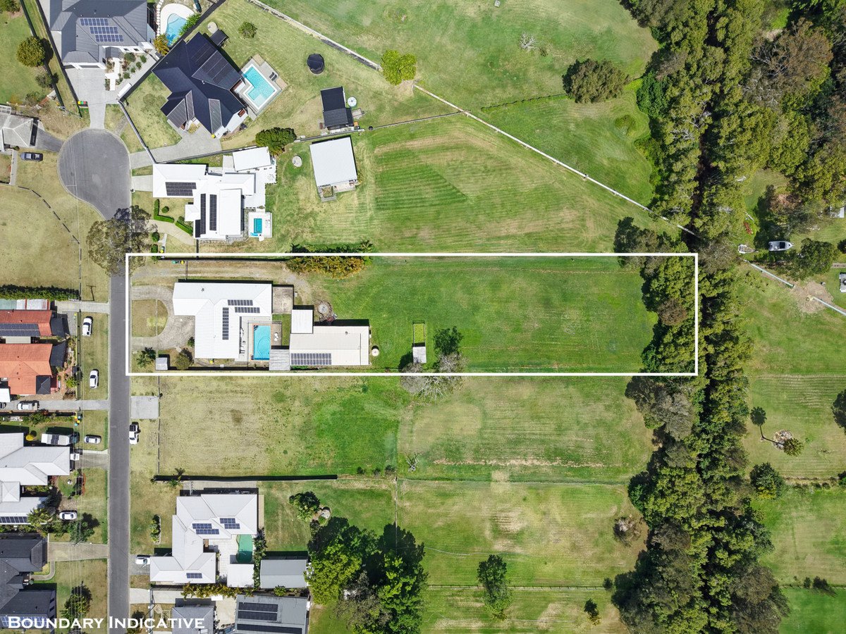 29 Daffodil Street Tallebudgera 33