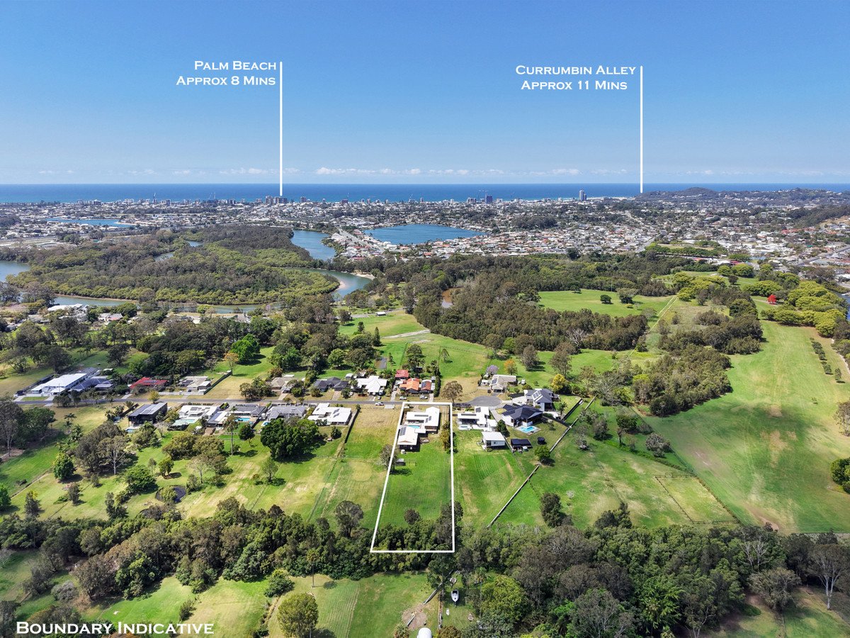 29 Daffodil Street Tallebudgera 35