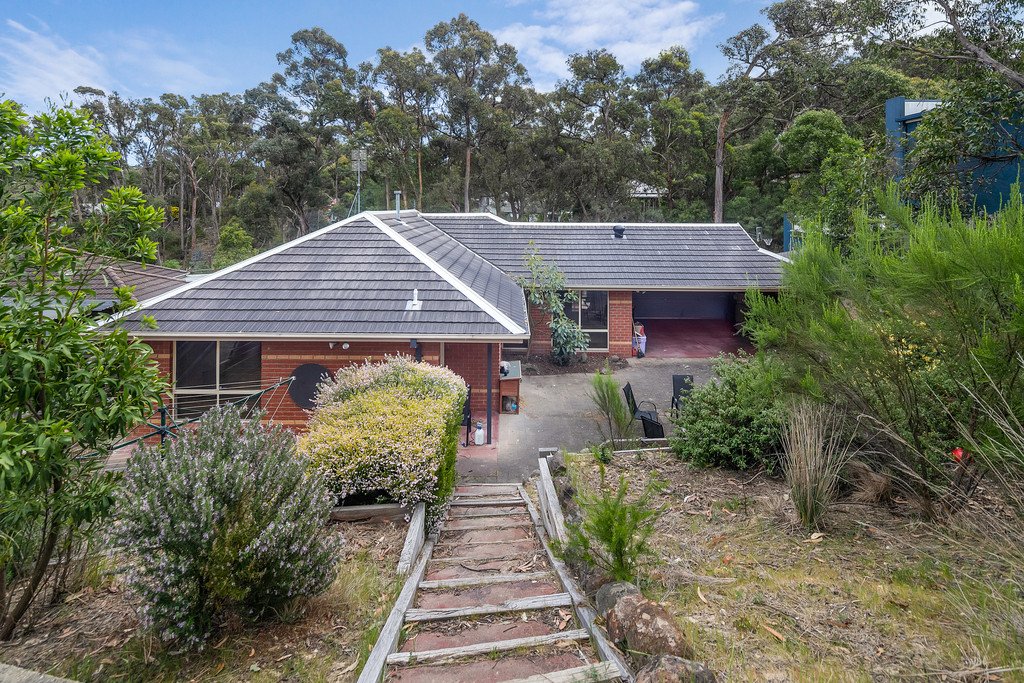 29 Darriwell Drive MOUNT HELEN 11