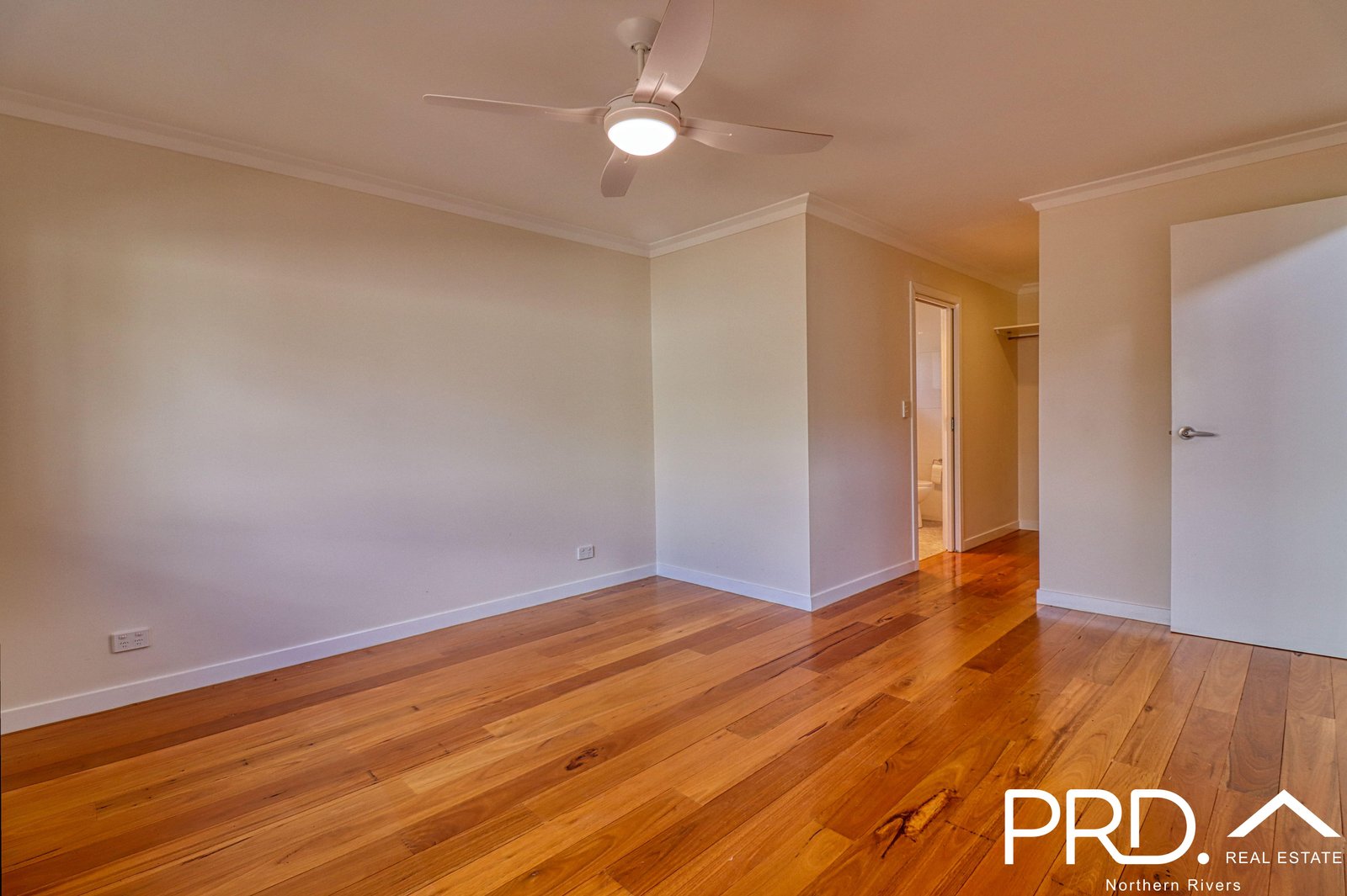 29 Dean Street CASINO 7