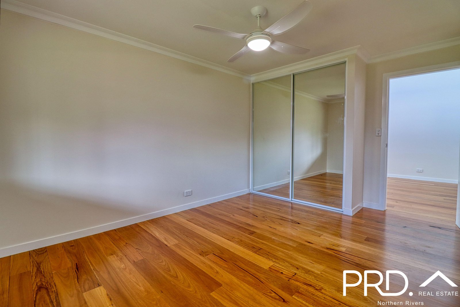 29 Dean Street CASINO 12