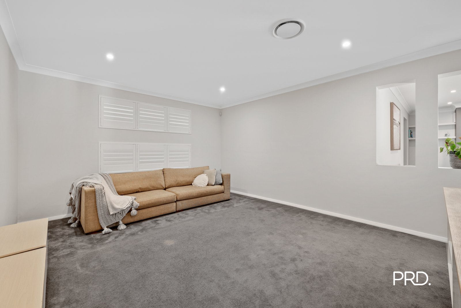 29 Deerubbin Drive GLENMORE PARK 8