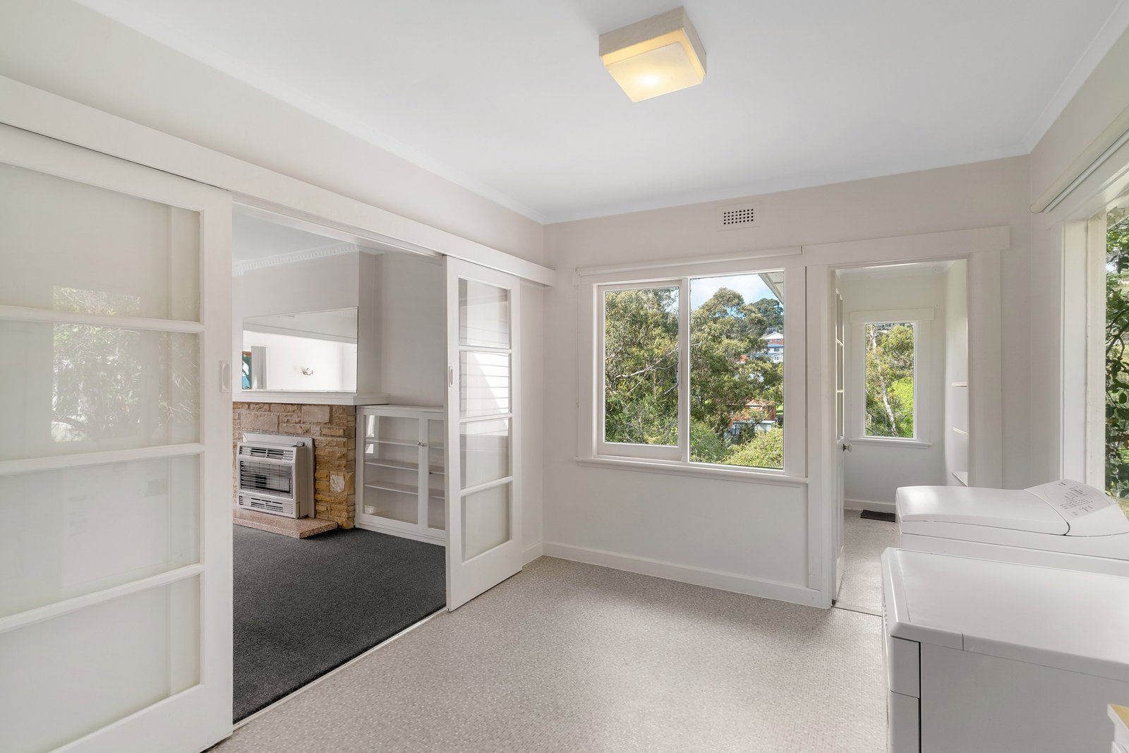2/9 Dewrang Place MOUNT STUART 3