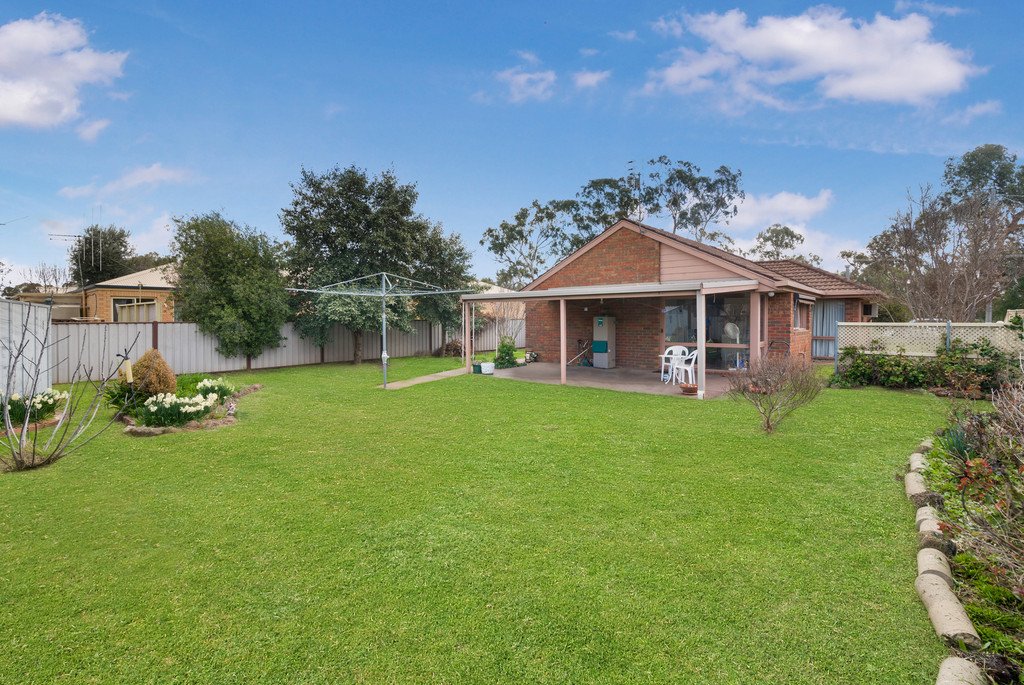 29 Diggora Road ROCHESTER 8