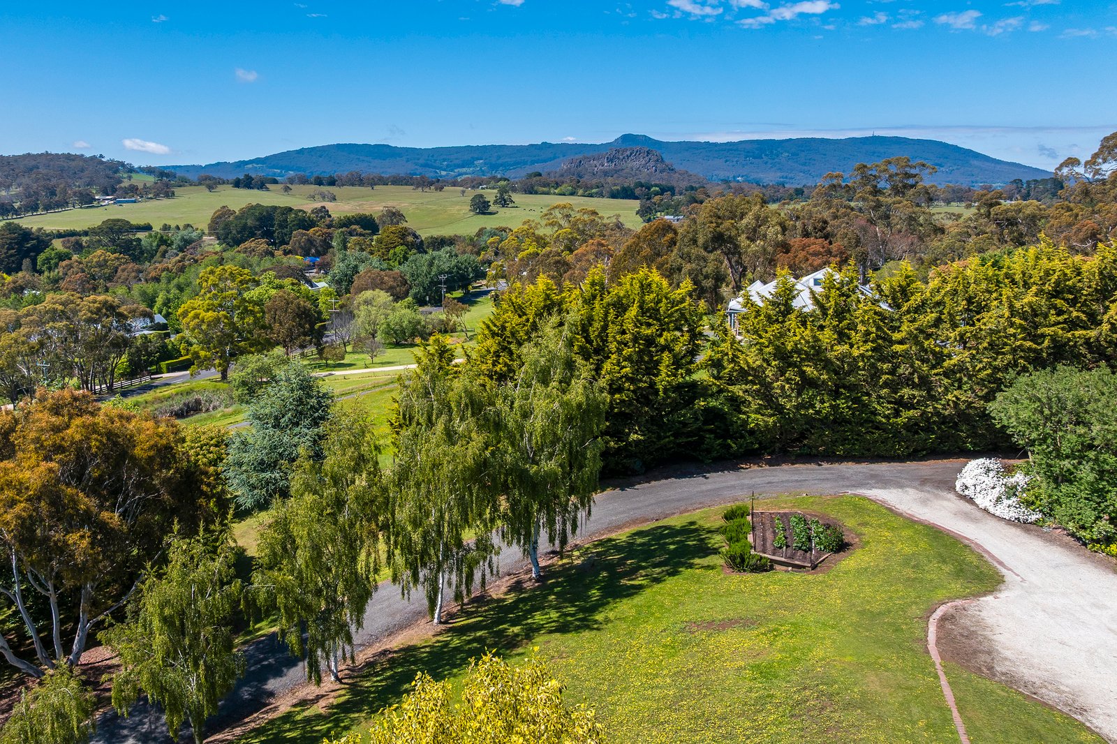 Real Estate and Property in 29 Dons Road, Newham, VIC