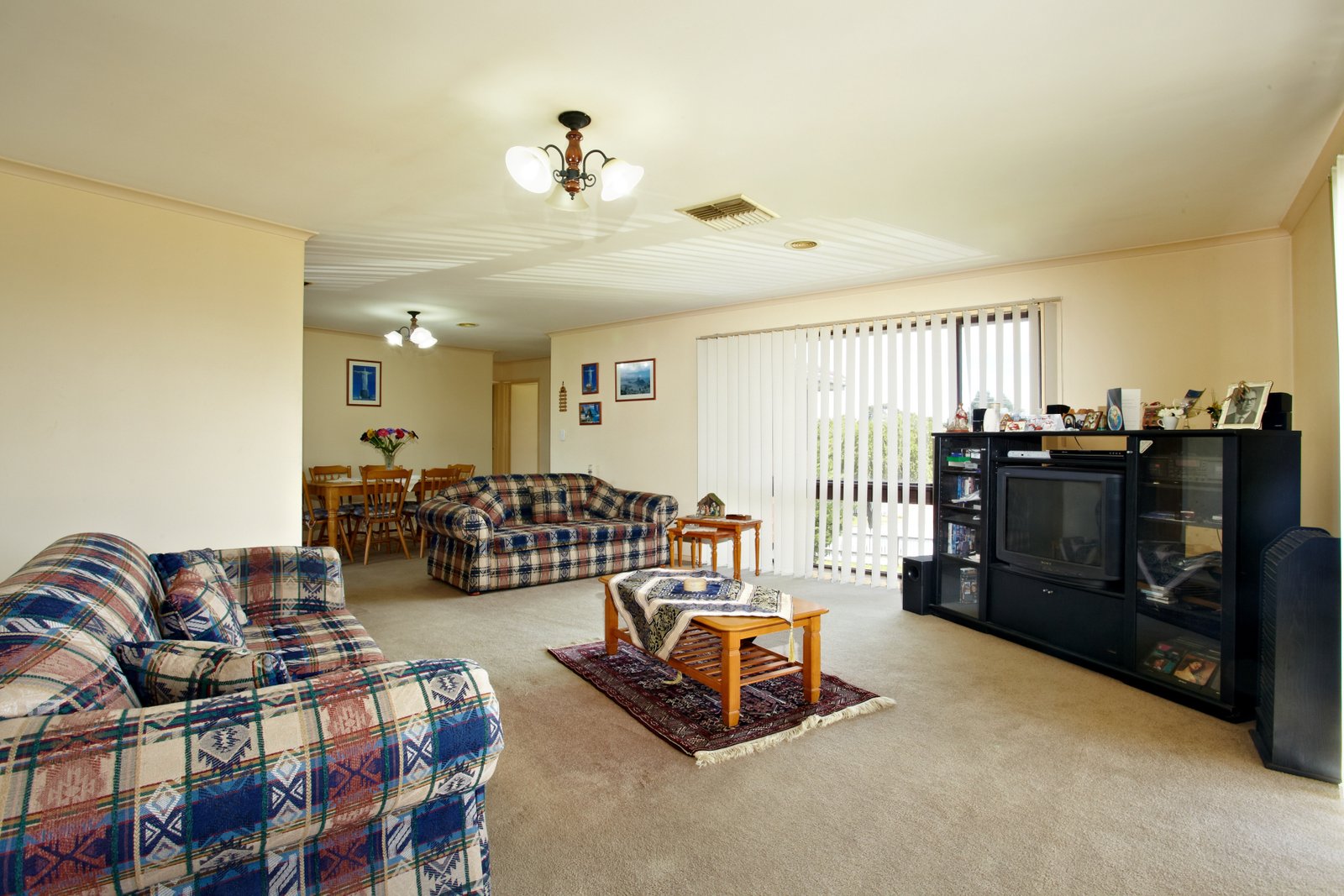 Gallery: 2/9 Dyer Court