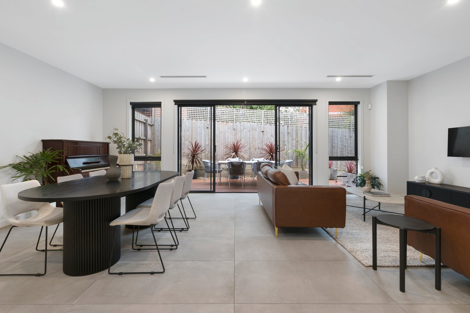 Gallery: 2/9 Elm Grove