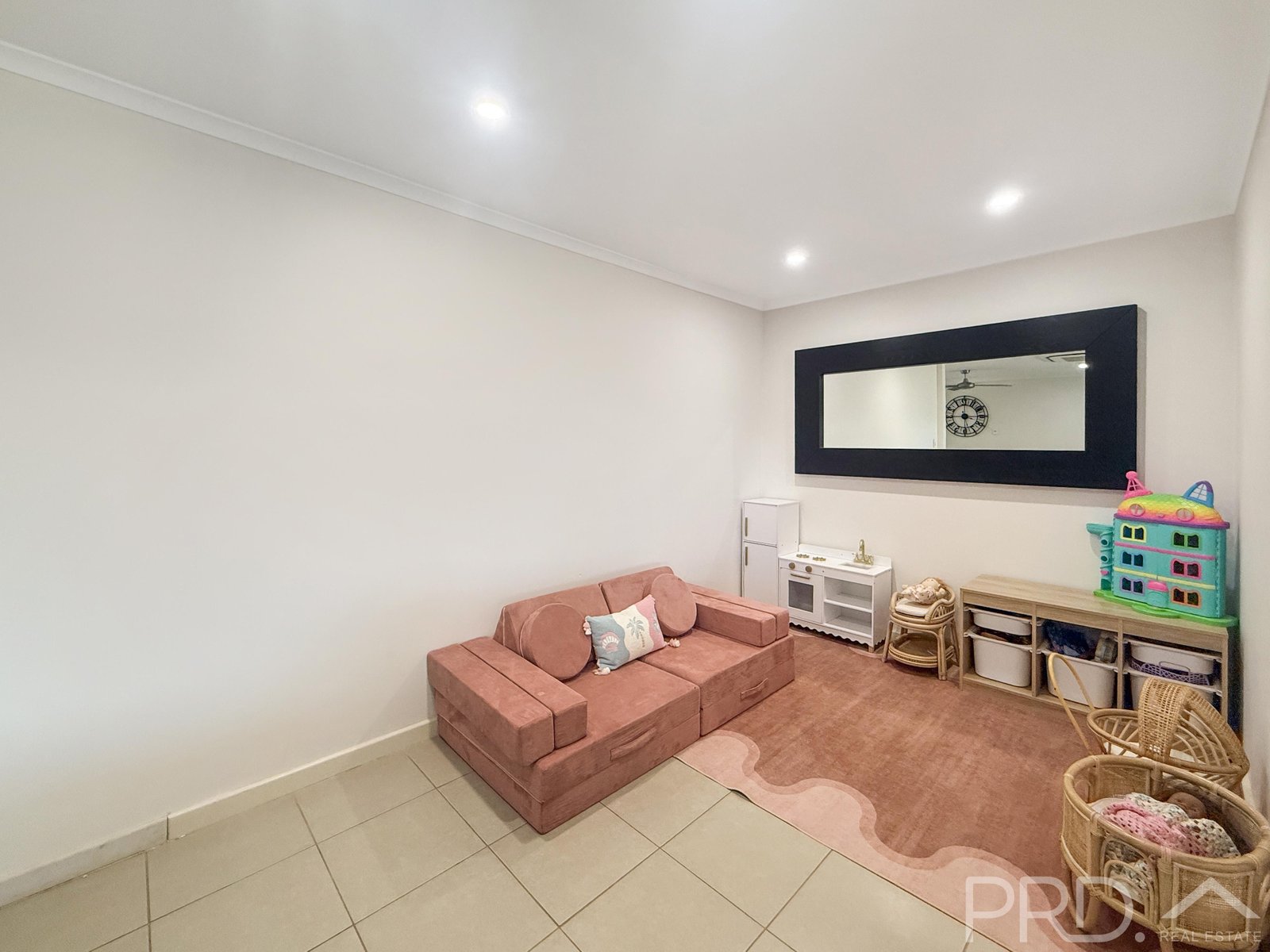 29 Emma Street BULGARRA 8