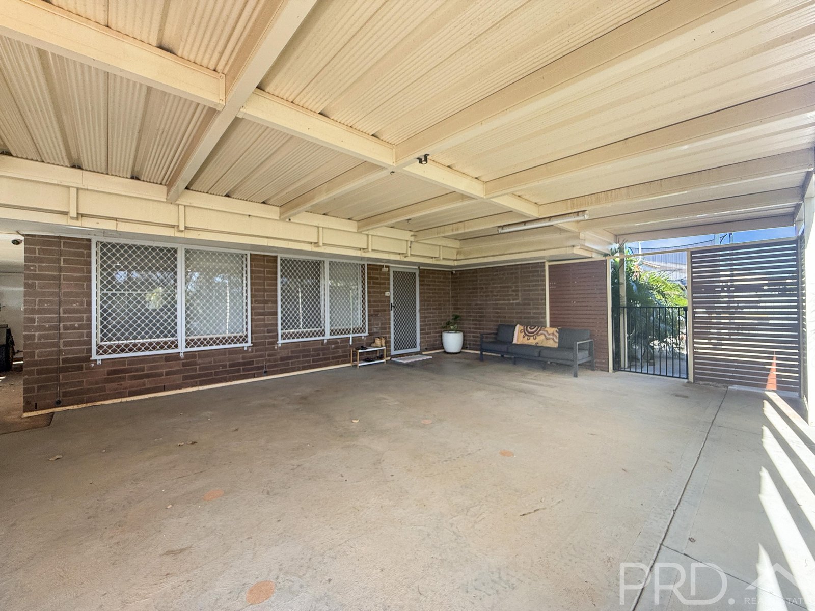 29 Emma Street BULGARRA 14
