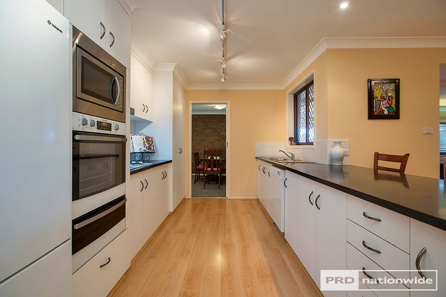 29 Eucalypt Avenue TAMWORTH 15