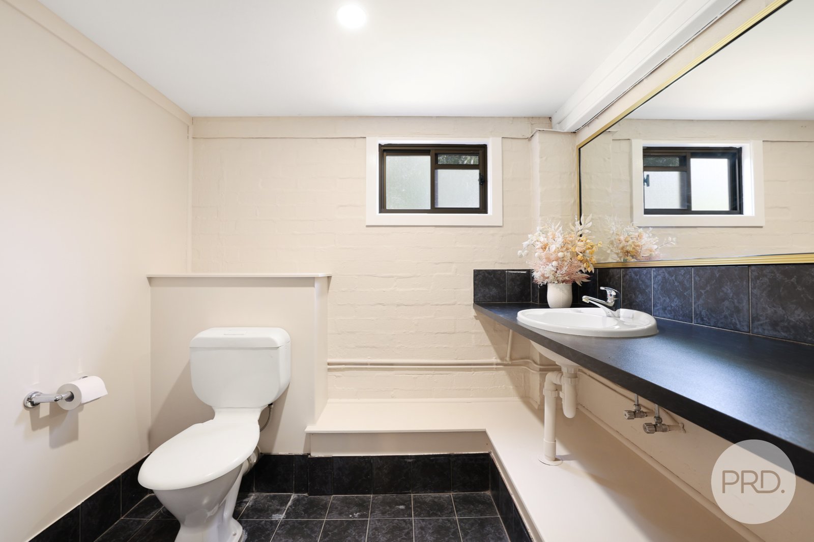 29 Eucalypt Avenue TAMWORTH 21