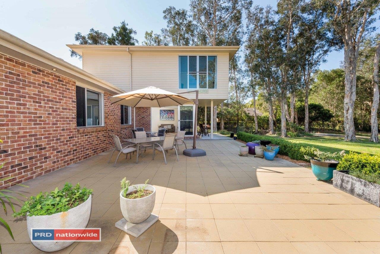 29 Eucalyptus Drive ONE MILE 5