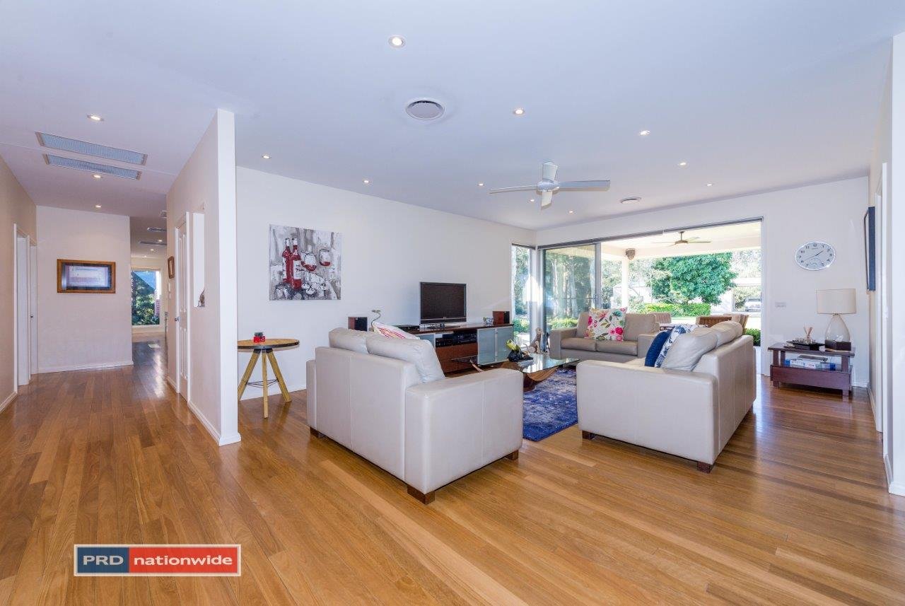 29 Eucalyptus Drive ONE MILE 6