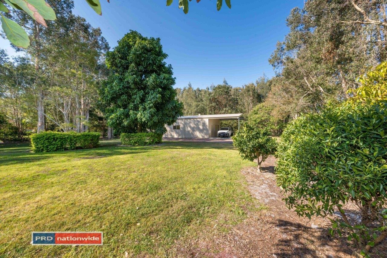 29 Eucalyptus Drive ONE MILE 12