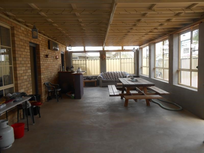 29 Evans Street TAMWORTH 9