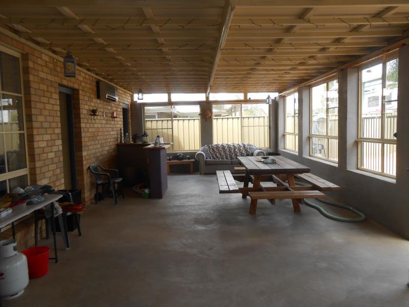 29 Evans Street TAMWORTH 8