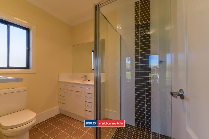 29 Falcon Drive TAMWORTH 6