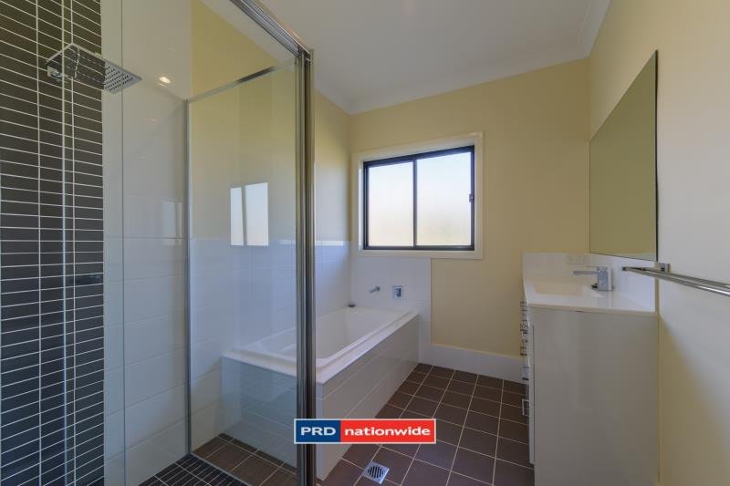 29 Falcon Drive TAMWORTH 9