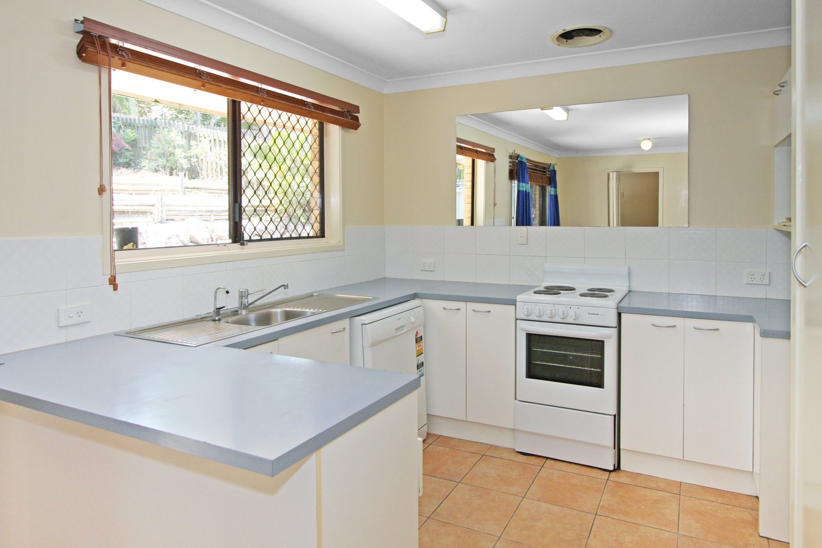 29 Forrest Avenue MOLENDINAR 5