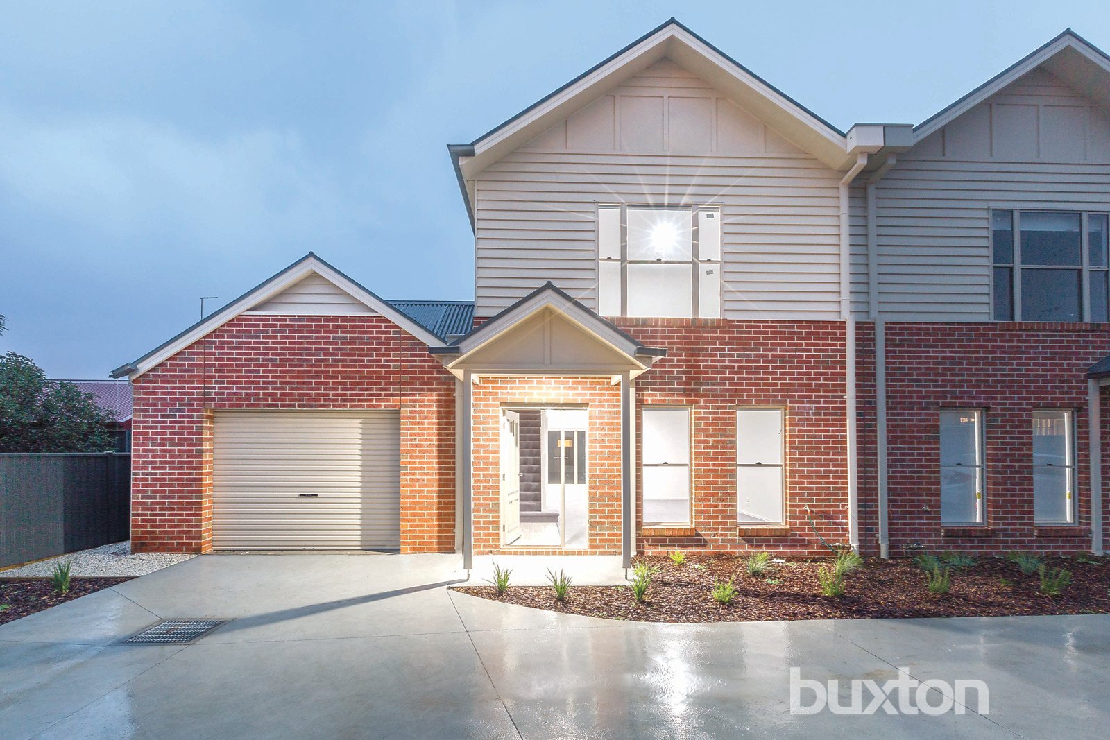 2/9 Foster Street, Redan