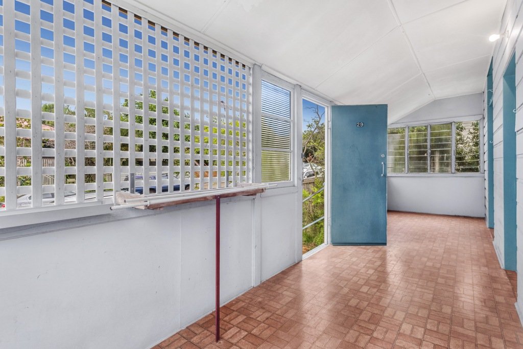 29 Fraser St  WOOLOOWIN 13
