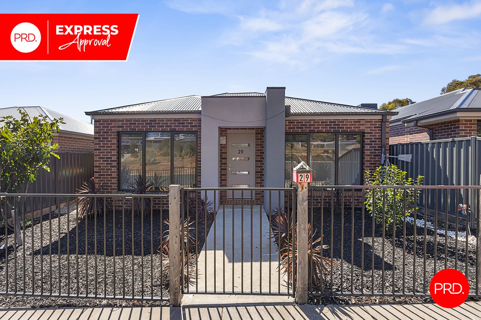 29 Friswell Avenue FLORA HILL 2