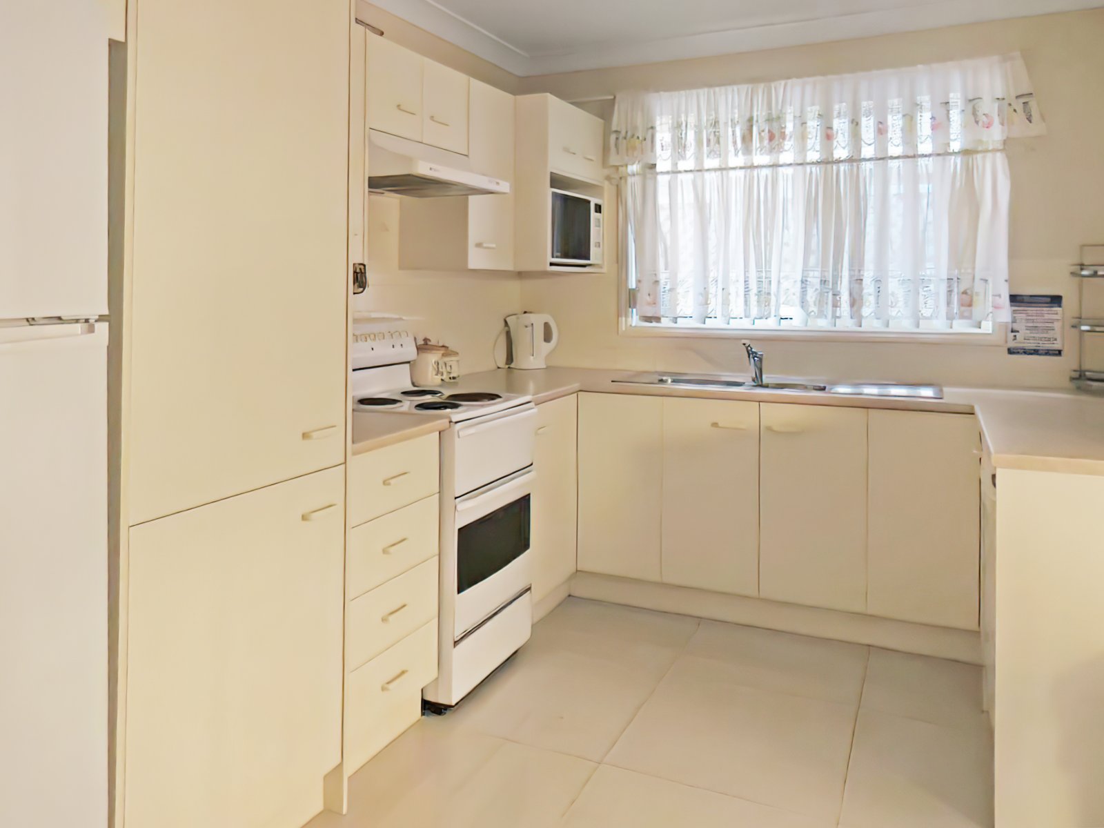 29 Government Rd  SHOAL BAY 2