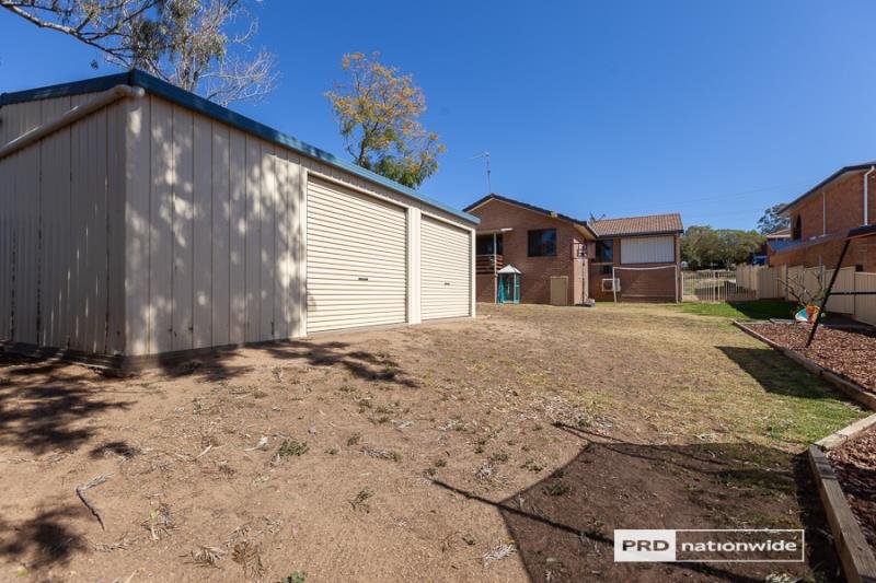 29 Grant Street TAMWORTH 2