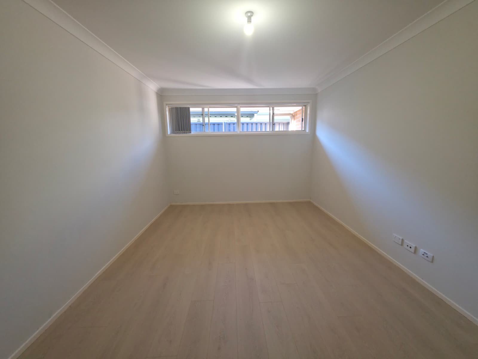 29 Greenhood Crescent DENHAM COURT 5