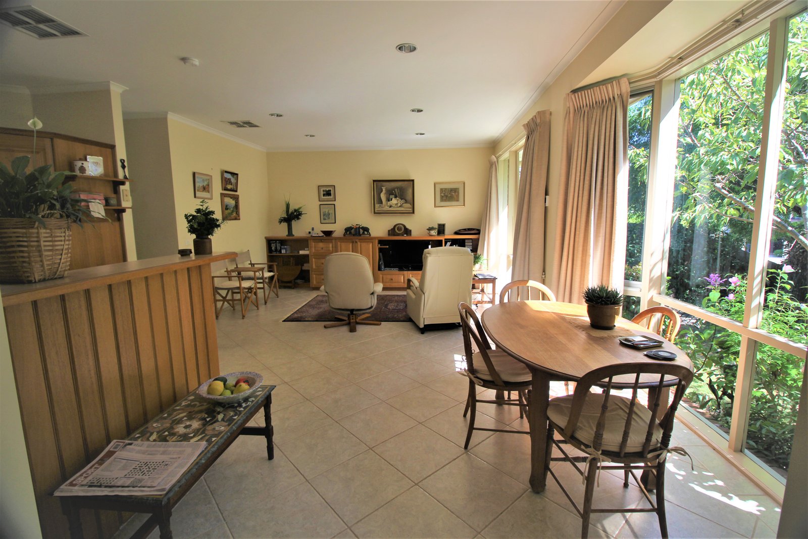 Gallery: 2/9 Hammence Street
