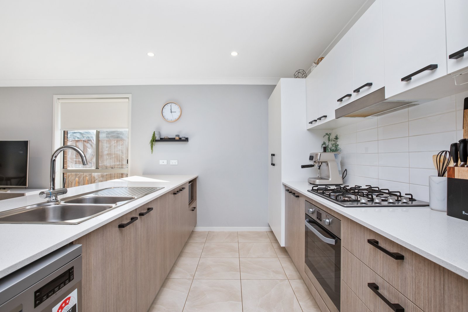 29 Harrop Parade THORNTON 7