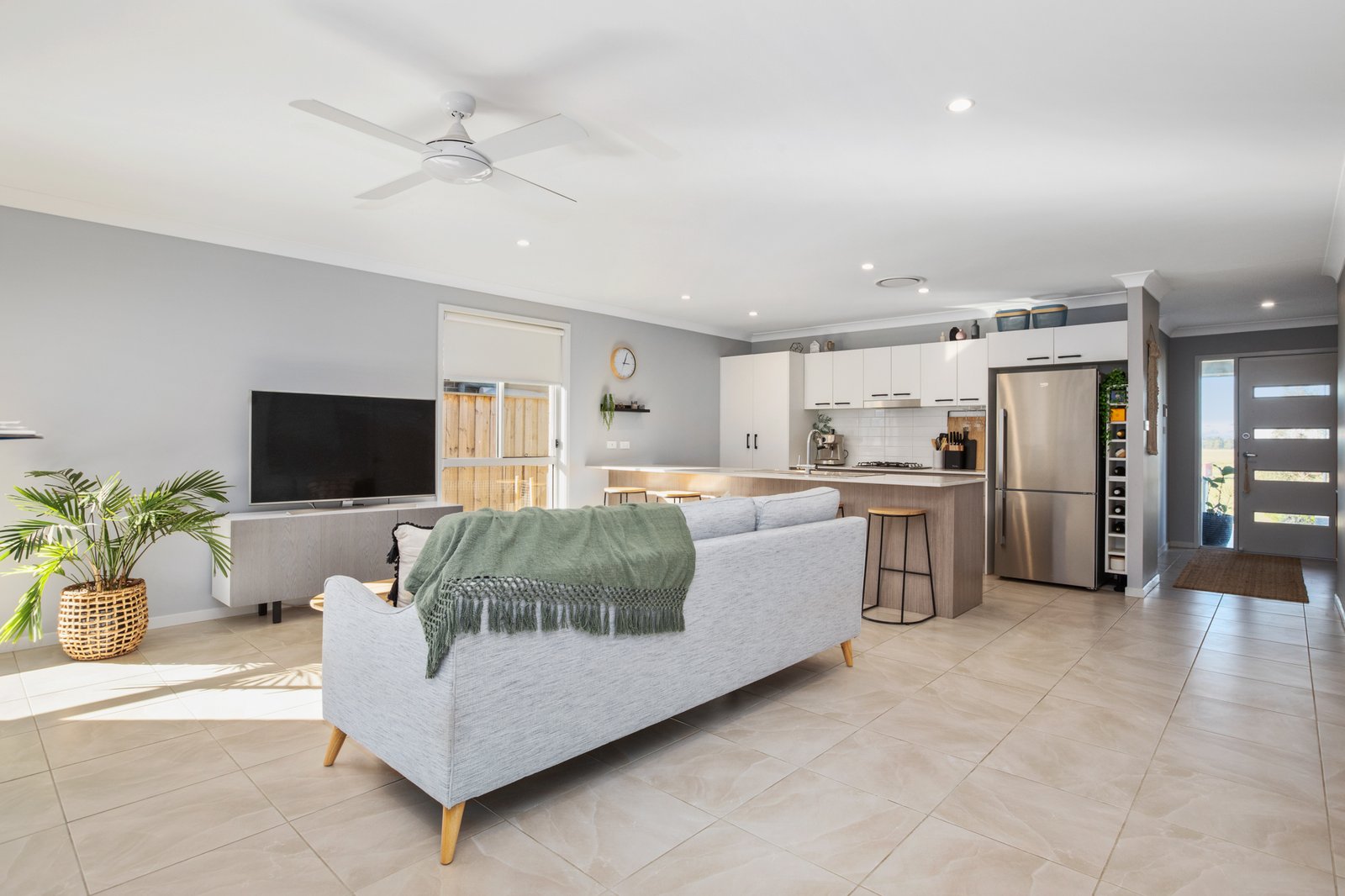 29 Harrop Parade THORNTON 9