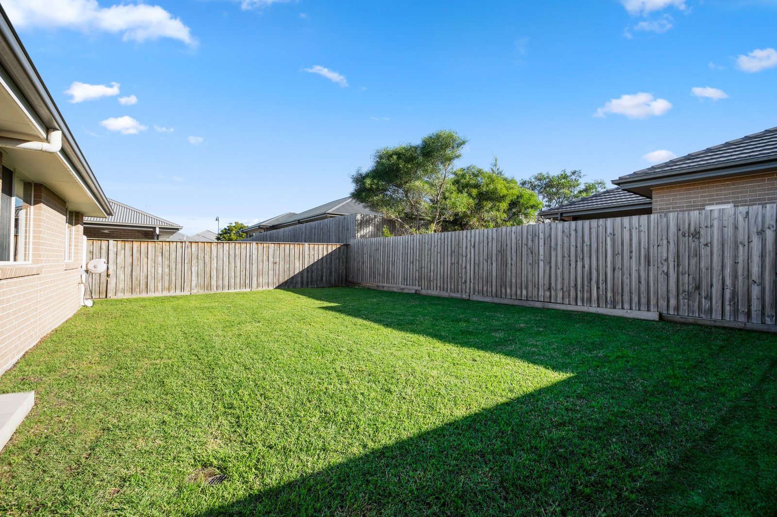 29 Harrop Parade THORNTON 14