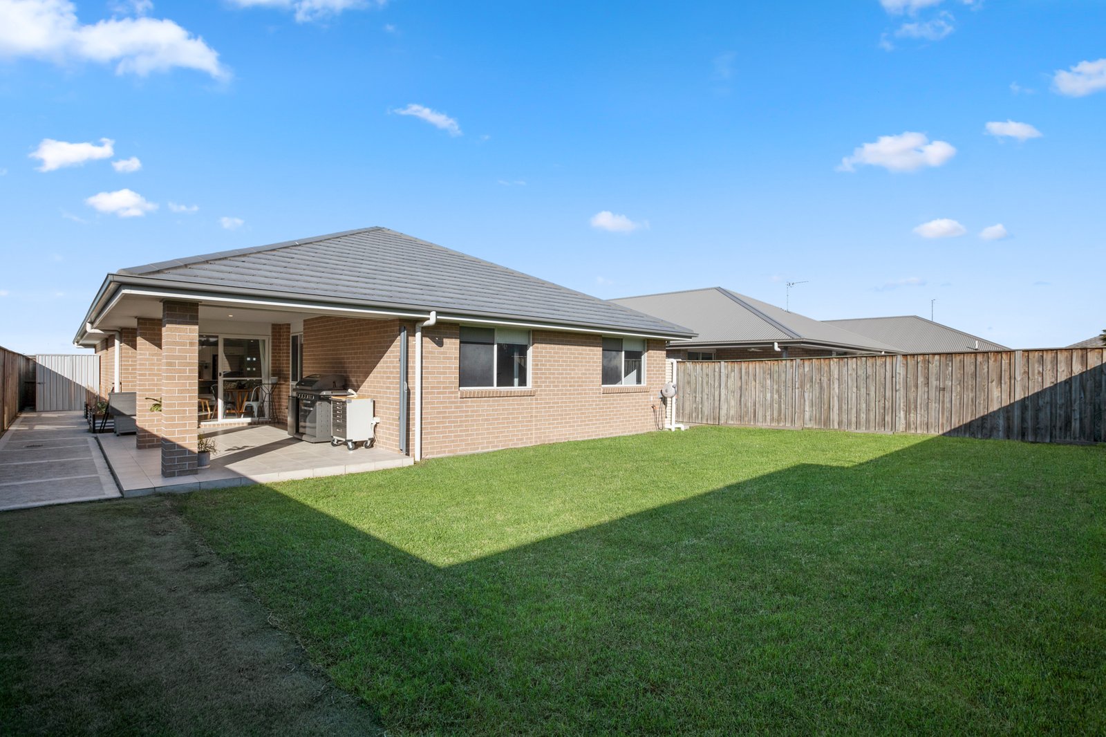 29 Harrop Parade THORNTON 15