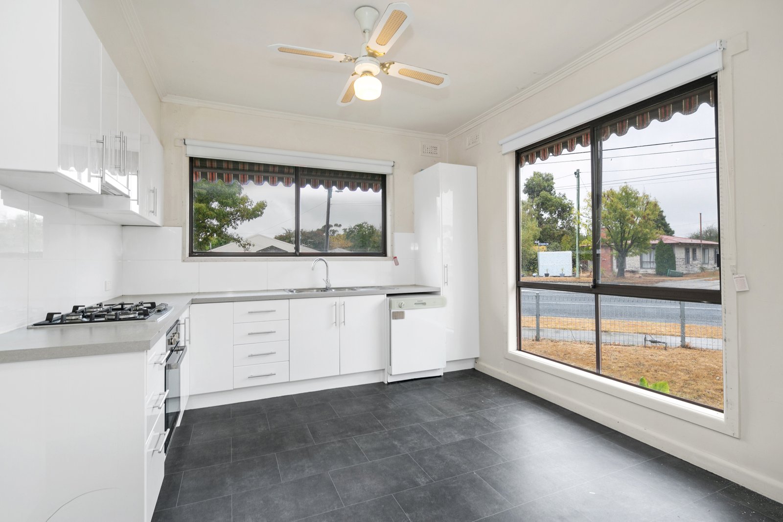 29 Hazel Road WENDOUREE 4