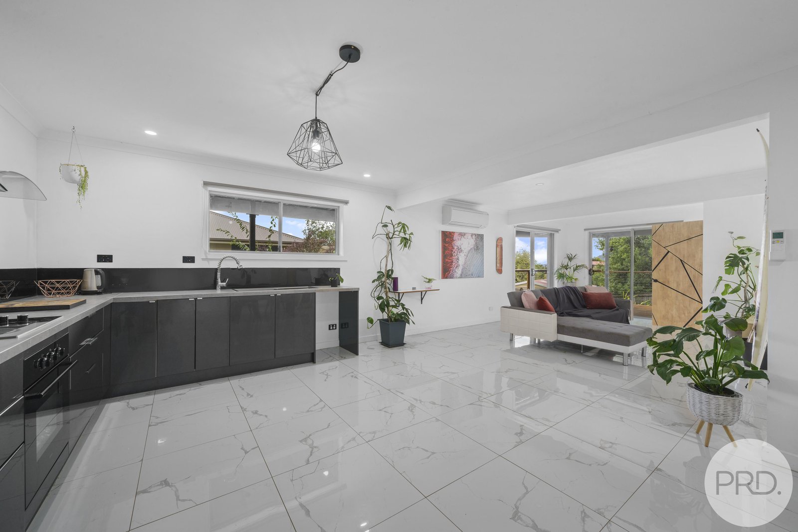 29 Hillside Drive BLACKMANS BAY 13