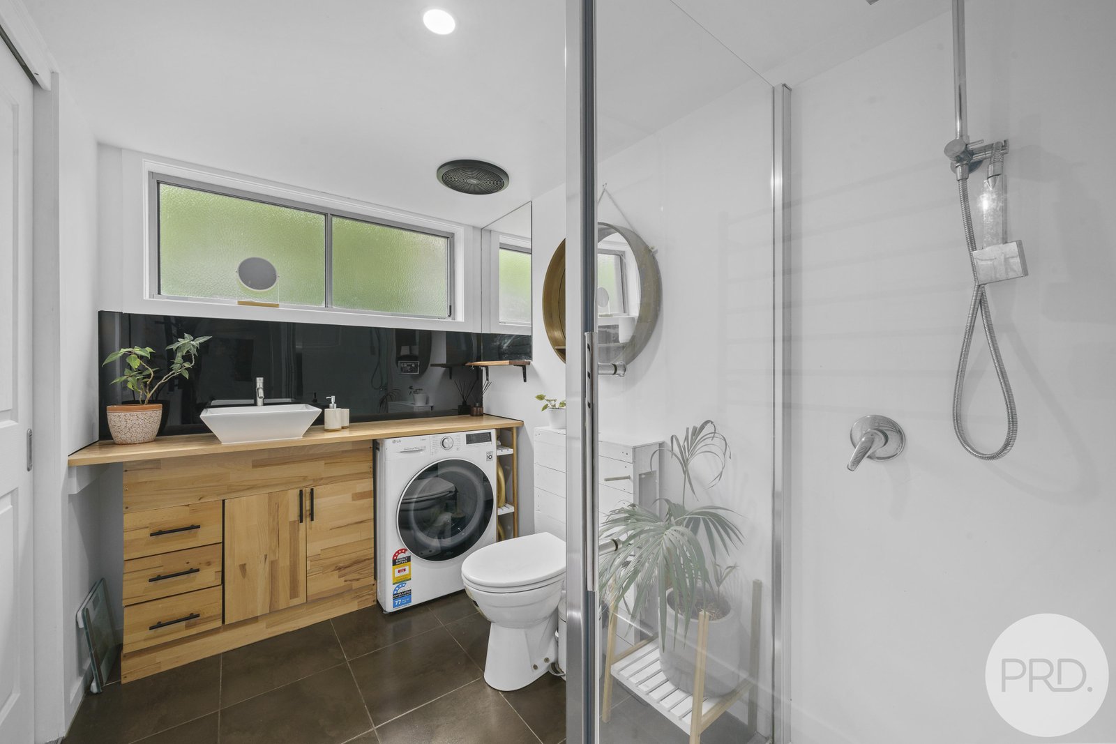 29 Hillside Drive BLACKMANS BAY 18