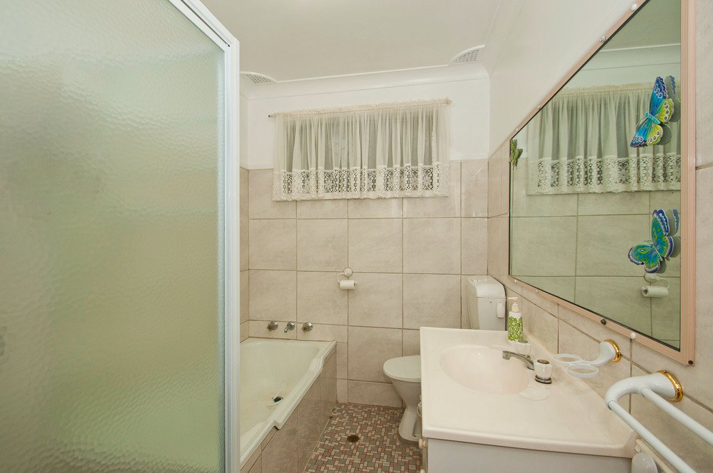 29 Howell Avenue KANAHOOKA 5