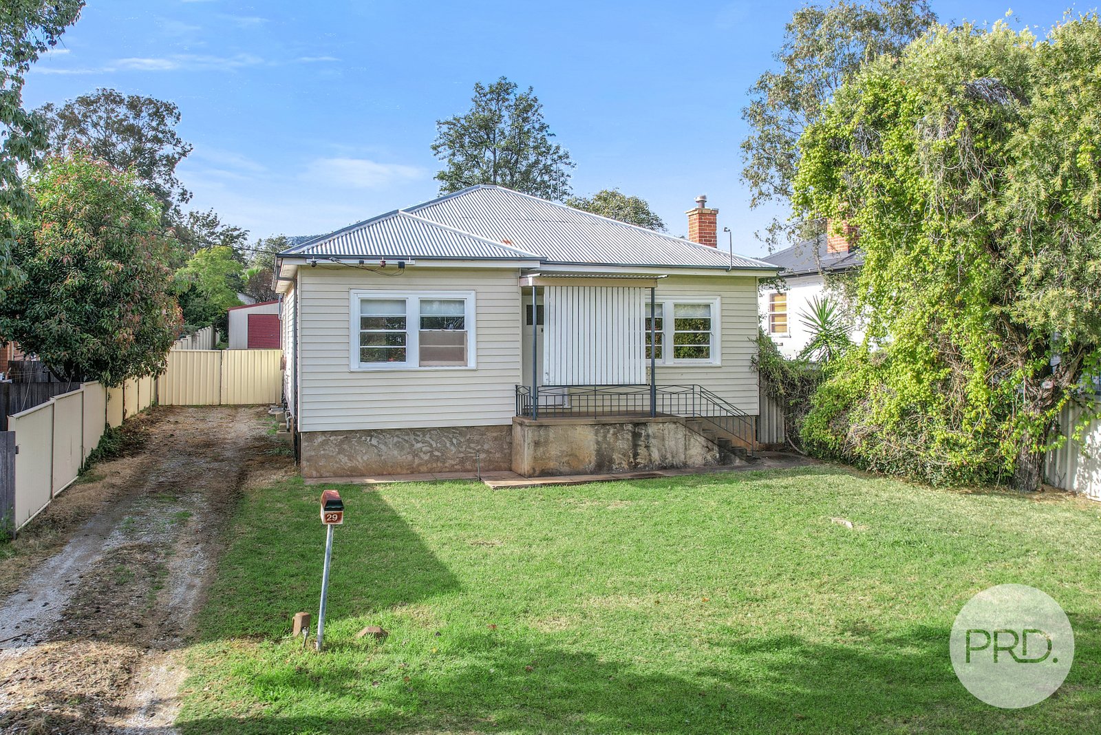 29 Hyman Street TAMWORTH 2