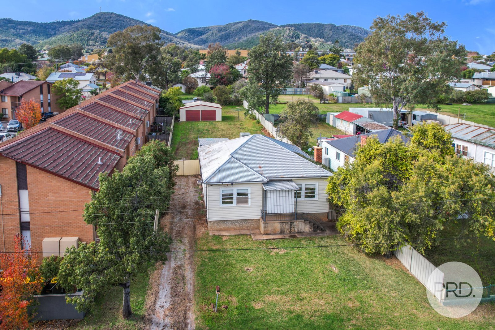 29 Hyman Street TAMWORTH 24