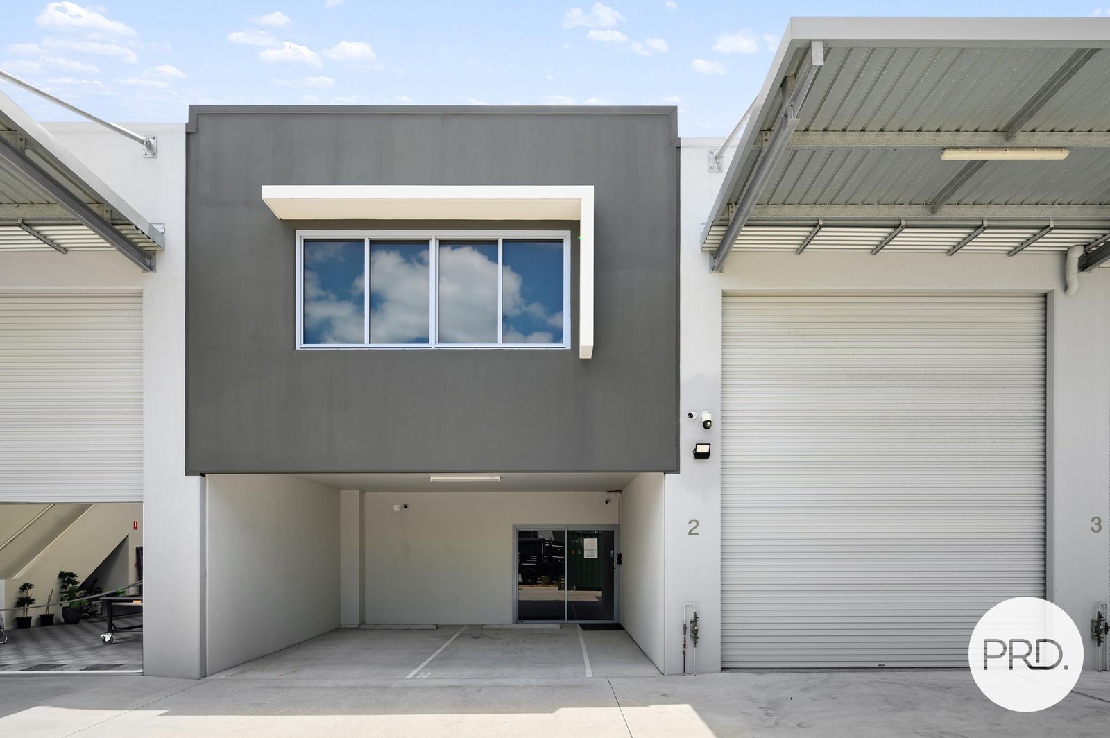 2/9 Inventory Court ARUNDEL 1